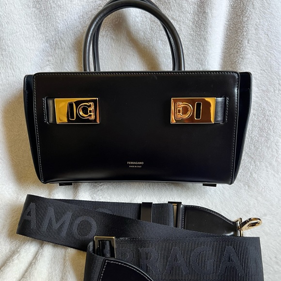 🖤SOLD🖤 FERRAGAMO Small Archive Gancio Leather Tote DOUBLE BLACK / NERO NWT - Picture 6 of 16